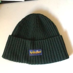 Final sale NWT Superdry knitted cuffed beanie unisex